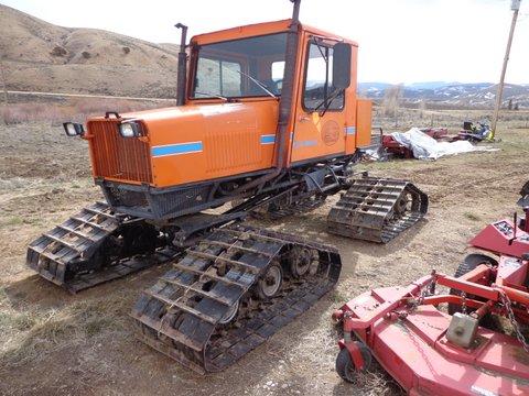 Tucker snocat snowmobile trail groomer