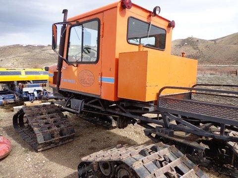 Tucker snocat snowmobile trail groomer